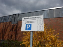 Wildeshausen, Schild Schülerparkplätze